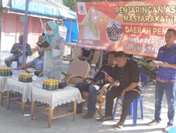 Hj. Leppa Menggelar Reses di Pasar Yamaker