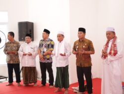 Jumatan di Masjid Pemprov, Gubernur Zainal Himbau ASN untuk Selalu Jaga Ketakwaan