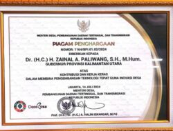 Dinilai Tangguh Dalam Pengembangan Inovasi TTG, Gubernur Kaltara Raih Piagam dan Lencana Abdi Inovasi Desa dari Kemendes PDTT