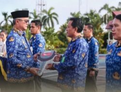 Tingkatkan Pelayanan Ke Masyarakat, Pemkab Malinau Serahkan Bantuan Mobil Ambulance