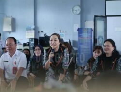 Ajak Anak TK Kunjungi Perpustakaan, Kadis Perpustakaan Apresiasi DW Persatuan Malinau