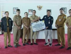 Perumda Air Minum Tirta Taka Serahkan Laba Bersih 2024 Kepada  Pemkab Nunukan