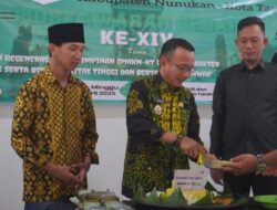 Buka Mubes Ke -XIV IPMKN – KT, Wabup Hermanus Minta Mahasiswa Sering Berdiskusi