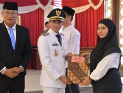 Bupati H. Irwan Sabri, Secara Simbolis Serahkan Remisi HUT Kemerdekaan RI Ke 80 Tahun Kepada 1078 Narapidana Lapas Nunukan