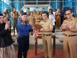 Respon Aspirasi Masyarakat, Bupati H.Irwan Sabri Serahkan 5 Unit Mobil Pemadam Kebakaran